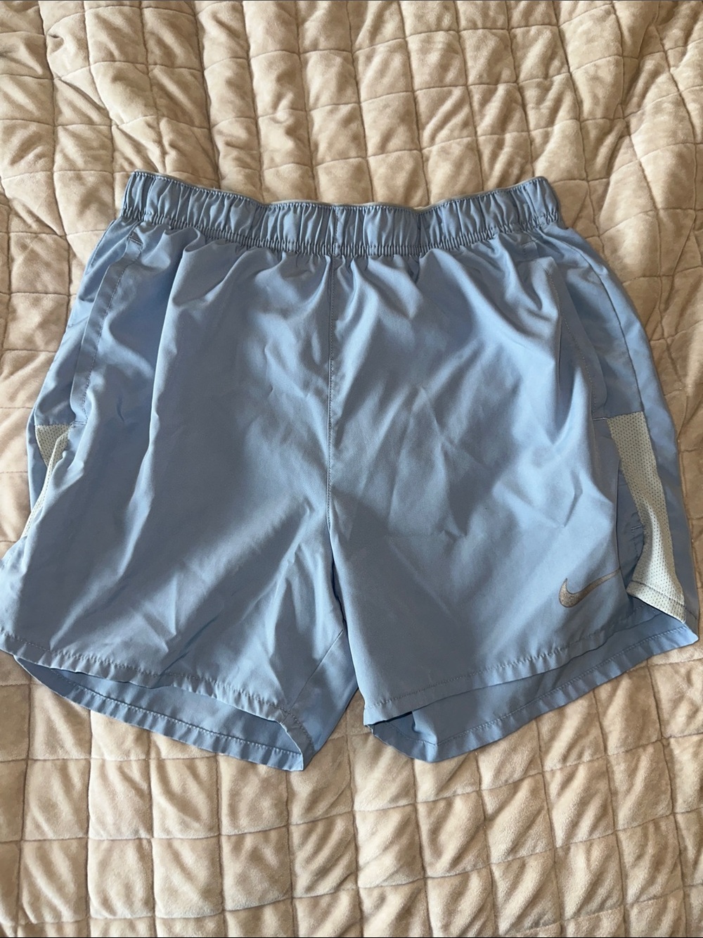 Nike Men's Sky Blue Challenger Shorts - 5in Inseem